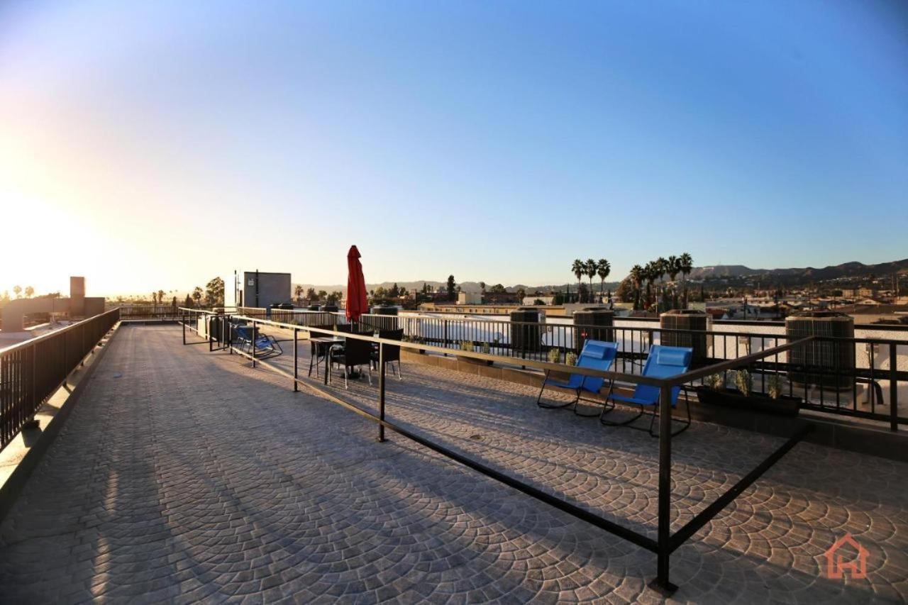 New Luxury Hollywood Sign View- Condo ロサンゼルス エクステリア 写真